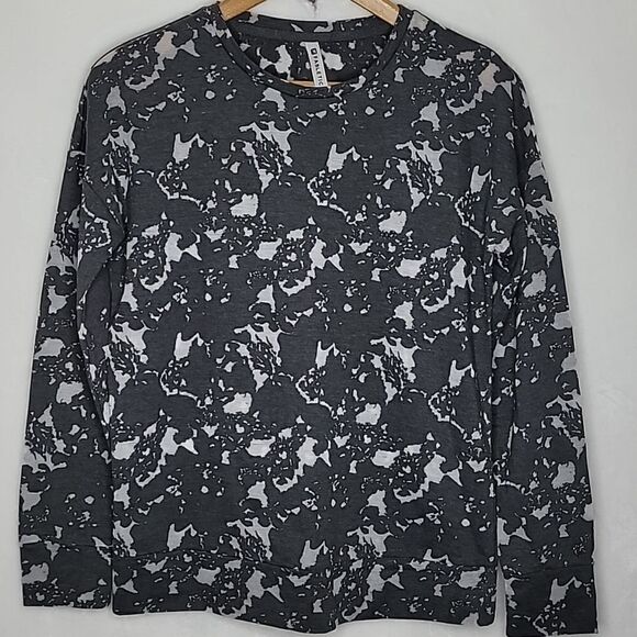 Fabletics Long Sleeve Top Size XS - Picture 1 of 6